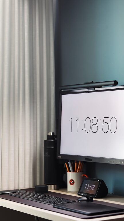 Practical Tips for Organizing a Clutter-Free and Functional Home Office